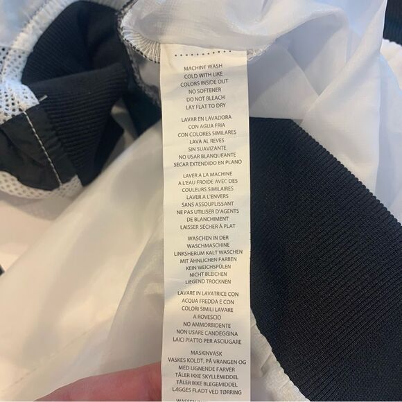 Fabletics Atlanta Jacket Size Medium White and Black - Picture 8 of 10